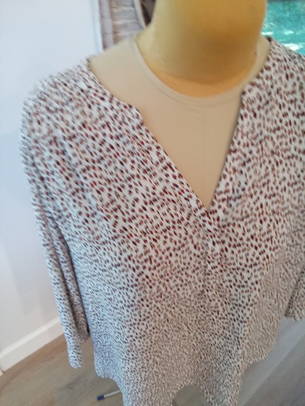 NYDJ Plus Size 3X Neutral Animal Leopard Print Blouse 3/4 Length Sleeves - Picture 15 of 16